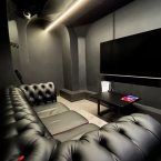 В компьютерных клубах сейчас есть отдельные комнаты, где можно п