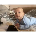 Вот специально решила посмотреть и нашла фото как мой держал гол