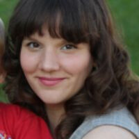 Алёна Попова