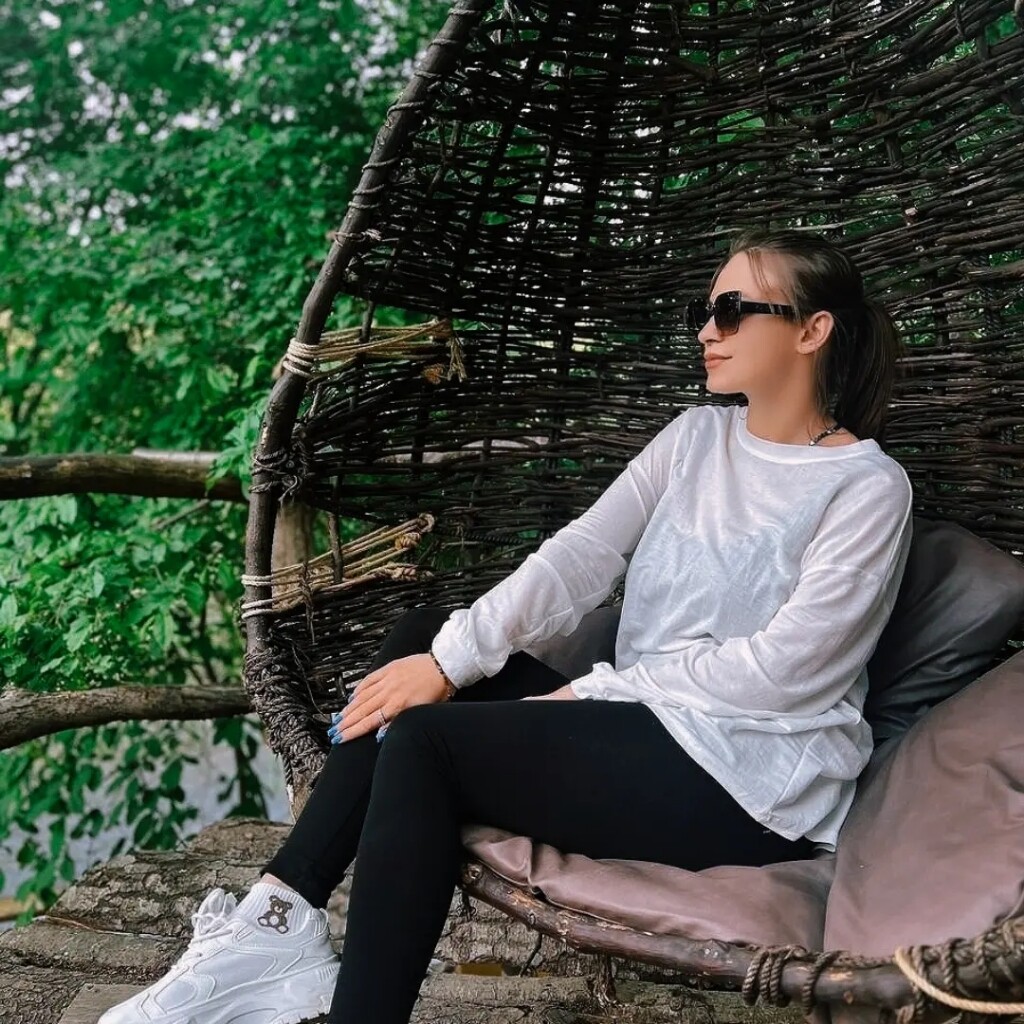 Яна
