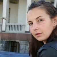 Анна Шустова