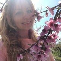 Елена Илларионова
