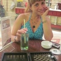 Елена Любимова