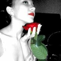 Елена Попова
