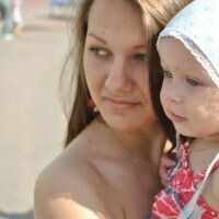 Лена Богданова