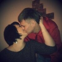 Оленька Попова